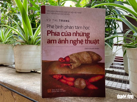 Hội Nhà văn Việt Nam tạm thu hồi giải thưởng với cuốn sách nghi đạo văn của TS Vũ Thị Trang - Ảnh 1. Hội Nhà văn Việt Nam tạm thu hồi giải thưởng với cuốn sách nghi đạo văn của TS Vũ Thị Trang - Ảnh 1.