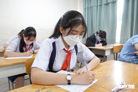 Đề thi học sinh giỏi văn lớp 9 ở TP.HCM bàn về sự thay đổi của tuổi 15 - Ảnh 1. Đề thi học sinh giỏi văn lớp 9 ở TP.HCM bàn về sự thay đổi của tuổi 15 - Ảnh 1.