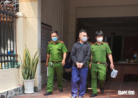 Lãnh 16 năm tù vì hiếp dâm cháu ruột đến mang thai - Ảnh 1. Lãnh 16 năm tù vì hiếp dâm cháu ruột đến mang thai - Ảnh 1.