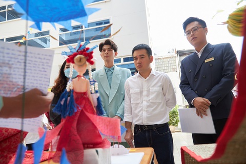 Nhiều nghệ sĩ hát tưởng nhớ Trịnh Công Sơn, Phạm Toàn Thắng trở lại sau hơn 4 năm - Ảnh 5. Nhiều nghệ sĩ hát tưởng nhớ Trịnh Công Sơn, Phạm Toàn Thắng trở lại sau hơn 4 năm - Ảnh 5.