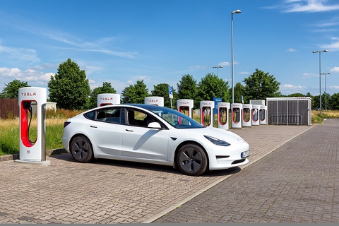 Xe sắp bán tại Việt Nam Kia EV6 trong thử nghiệm dùng thực tế và sạc nhanh: Yên tâm nếu đủ trạm sạc - Ảnh 2. Xe sắp bán tại Việt Nam Kia EV6 trong thử nghiệm dùng thực tế và sạc nhanh: Yên tâm nếu đủ trạm sạc - Ảnh 2.