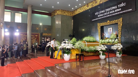 Lễ viếng Phó chủ tịch thường trực UBND TP.HCM Lê Hòa Bình - Ảnh 7. Lễ viếng Phó chủ tịch thường trực UBND TP.HCM Lê Hòa Bình - Ảnh 7.