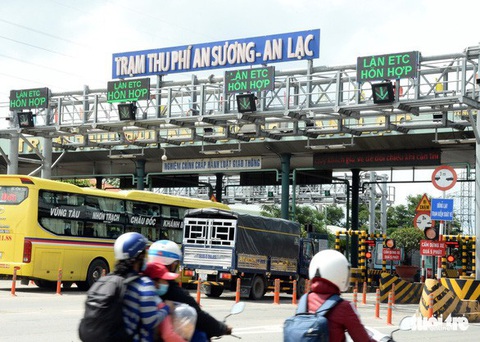 TP.HCM đề nghị nhà đầu tư bố trí làn riêng ETC tại các trạm thu phí - Ảnh 1. TP.HCM đề nghị nhà đầu tư bố trí làn riêng ETC tại các trạm thu phí - Ảnh 1.