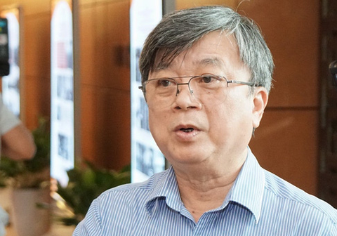Đại biểu Quốc hội đề nghị làm rõ liệu có ai chống lưng để ông Trịnh Văn Quyết bán cổ phiếu chui - Ảnh 2. Đại biểu Quốc hội đề nghị làm rõ liệu có ai chống lưng để ông Trịnh Văn Quyết bán cổ phiếu chui - Ảnh 2.
