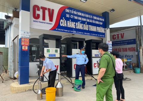 Bán xăng Ron 95 kém chất lượng, 2 doanh nghiệp Bình Dương bị phạt hơn 444 triệu - Ảnh 1. Bán xăng Ron 95 kém chất lượng, 2 doanh nghiệp Bình Dương bị phạt hơn 444 triệu - Ảnh 1.