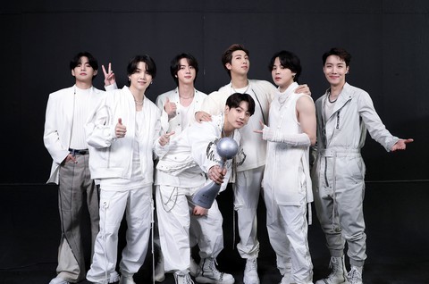 Ơn giời, chuyện nhập ngũ của BTS cũng được chốt hạ! - Ảnh 1. Ơn giời, chuyện nhập ngũ của BTS cũng được chốt hạ! - Ảnh 1.