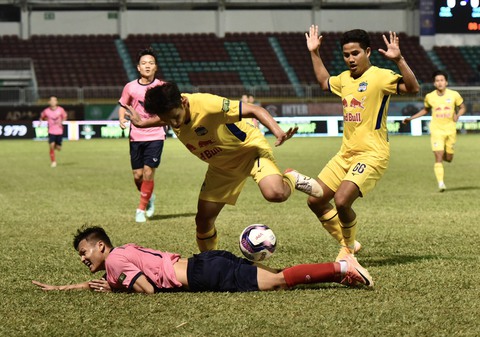 V-League 2022: Chuyện gì xảy ra với Hoàng Anh Gia Lai? - Ảnh 1. V-League 2022: Chuyện gì xảy ra với Hoàng Anh Gia Lai? - Ảnh 1.