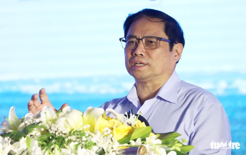 Thủ tướng phát lệnh khánh thành siêu cống thủy lợi lớn nhất Việt Nam - Ảnh 1. Thủ tướng phát lệnh khánh thành siêu cống thủy lợi lớn nhất Việt Nam - Ảnh 1.