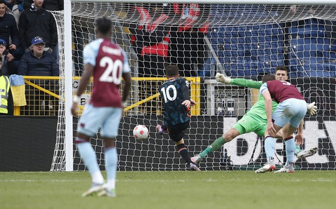 Hiệp 2 bùng nổ, Chelsea đại thắng Burnley - Ảnh 3. Hiệp 2 bùng nổ, Chelsea đại thắng Burnley - Ảnh 3.