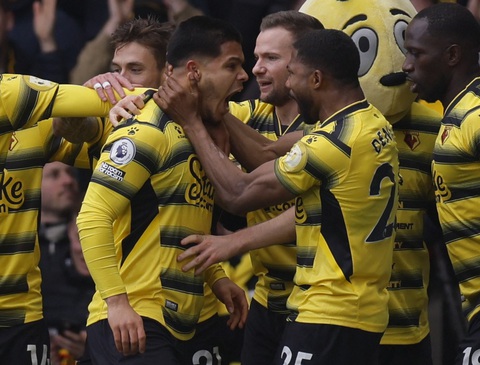 Arsenal vượt mặt Man Utd, trở lại top 4 - Ảnh 2. Arsenal vượt mặt Man Utd, trở lại top 4 - Ảnh 2.