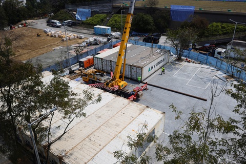 Từ chống dịch tốt, Hong Kong nay có tỉ lệ tử vong do COVID-19 hàng đầu thế giới - Ảnh 2. Từ chống dịch tốt, Hong Kong nay có tỉ lệ tử vong do COVID-19 hàng đầu thế giới - Ảnh 2.