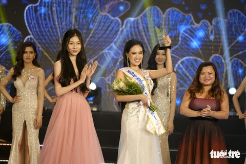Sinh viên Trường đại học Kinh tế giành vương miện Hoa hậu Du lịch Đà Nẵng - Ảnh 9. Sinh viên Trường đại học Kinh tế giành vương miện Hoa hậu Du lịch Đà Nẵng - Ảnh 9.