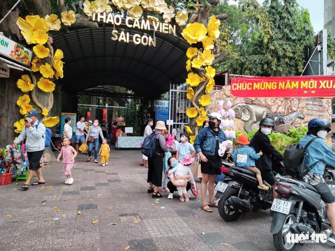 Nhiều chương trình giải trí, ưu đãi mua sắm dịp 8-3 - Ảnh 1. Nhiều chương trình giải trí, ưu đãi mua sắm dịp 8-3 - Ảnh 1.