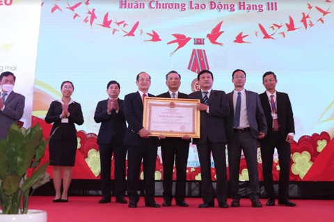 Savipharm nhận Huân chương Lao động Hạng III và khánh thành Trung tâm Nghiên cứu mới - Ảnh 2. Savipharm nhận Huân chương Lao động Hạng III và khánh thành Trung tâm Nghiên cứu mới - Ảnh 2.