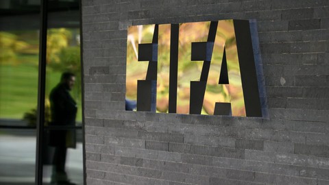 FIFA cho phép cầu thủ và HLV nước ngoài đơn phương đình chỉ hợp đồng tại Nga và Ukraine - Ảnh 1. FIFA cho phép cầu thủ và HLV nước ngoài đơn phương đình chỉ hợp đồng tại Nga và Ukraine - Ảnh 1.