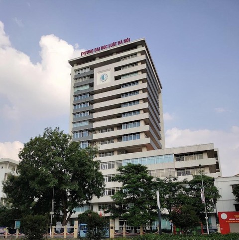 Trường đại học Luật Hà Nội tuyển hơn 2.300 sinh viên năm 2022 - Ảnh 1. Trường đại học Luật Hà Nội tuyển hơn 2.300 sinh viên năm 2022 - Ảnh 1.