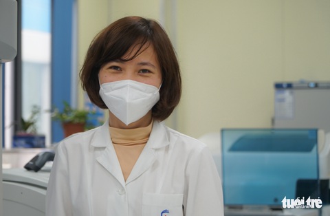 Những bóng hồng nơi tuyến đầu chống dịch - Ảnh 5. Những bóng hồng nơi tuyến đầu chống dịch - Ảnh 5.