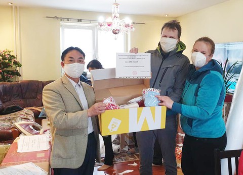 Một người gốc Việt được CH Czech tặng danh hiệu cao quý - Ảnh 1. Một người gốc Việt được CH Czech tặng danh hiệu cao quý - Ảnh 1.