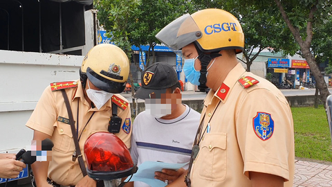 TP.HCM: CSGT tăng ghi hình, đo tốc độ, hạn chế tranh luận với người vi phạm giao thông - Ảnh 1.