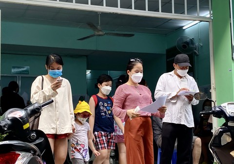 Sao chưa số hóa giấy xác nhận F0? - Ảnh 2. Sao chưa số hóa giấy xác nhận F0? - Ảnh 2.