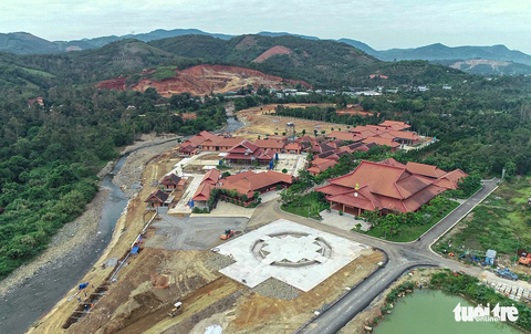 Khu du lịch Đại Tùng Lâm Hoa Sen: Tràn lan công trình không phép - Ảnh 2. Khu du lịch Đại Tùng Lâm Hoa Sen: Tràn lan công trình không phép - Ảnh 2.