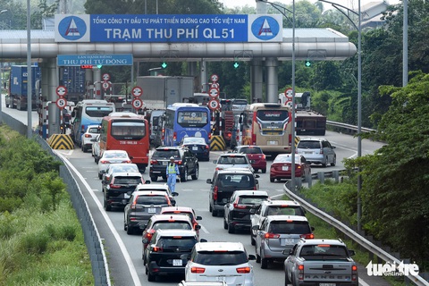 Bao giờ QL51 hết thu phí? - Ảnh 1. Bao giờ QL51 hết thu phí? - Ảnh 1.