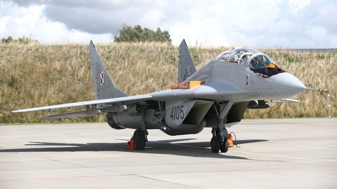 Vì sao Mỹ và Ba Lan dùng dằng chuyển giao tiêm kích Mig-29? - Ảnh 1. Vì sao Mỹ và Ba Lan dùng dằng chuyển giao tiêm kích Mig-29? - Ảnh 1.