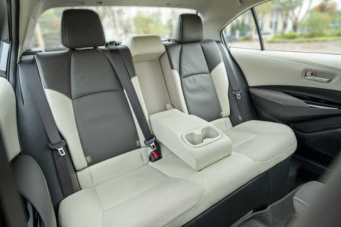 Toyota Corolla Altis 2022 ra mắt Việt Nam: Thêm nhiều công nghệ, giá từ 719 triệu đồng - Ảnh 10. Toyota Corolla Altis 2022 ra mắt Việt Nam: Thêm nhiều công nghệ, giá từ 719 triệu đồng - Ảnh 10.