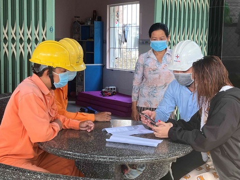 Mobile Money: Giải pháp thanh toán tiền điện hữu hiệu cho người dân nông thôn Phú Yên - Ảnh 2. Mobile Money: Giải pháp thanh toán tiền điện hữu hiệu cho người dân nông thôn Phú Yên - Ảnh 2.