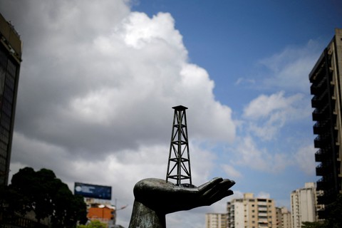 Venezuela trả tự do cho 2 công dân Mỹ trong lúc thảo luận về dầu mỏ - Ảnh 1. Venezuela trả tự do cho 2 công dân Mỹ trong lúc thảo luận về dầu mỏ - Ảnh 1.