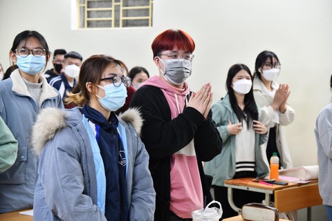 Sinh viên đại học ở Hà Nội trở lại trường từ đầu tháng 4 - Ảnh 1. Sinh viên đại học ở Hà Nội trở lại trường từ đầu tháng 4 - Ảnh 1.