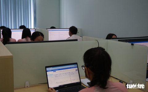 Ngày đầu TP.HCM thu phí hạ tầng cảng biển: Cảng thông thoáng - Ảnh 2. Ngày đầu TP.HCM thu phí hạ tầng cảng biển: Cảng thông thoáng - Ảnh 2.