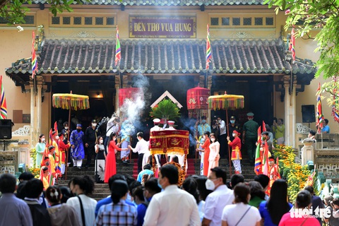 Người dân chen chân đi chơi lễ ở Thảo cầm viên - Ảnh 7. Người dân chen chân đi chơi lễ ở Thảo cầm viên - Ảnh 7.