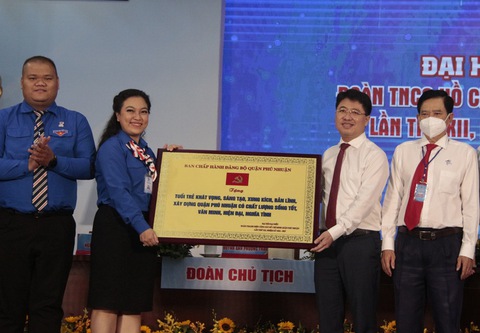 Chị Huỳnh Anh Phương Thảo tái đắc cử bí thư Quận đoàn Phú Nhuận - Ảnh 2. Chị Huỳnh Anh Phương Thảo tái đắc cử bí thư Quận đoàn Phú Nhuận - Ảnh 2.