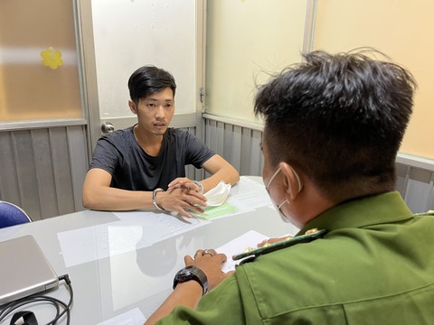 Vụ cướp 2 tỉ trong biệt thự: Hai nữ giúp việc cấu kết người thân thực hiện - Ảnh 3. Vụ cướp 2 tỉ trong biệt thự: Hai nữ giúp việc cấu kết người thân thực hiện - Ảnh 3.