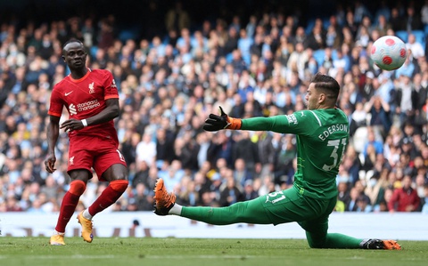 Liverpool và Man City chia điểm, cuộc đua vô địch tiếp tục kịch tính - Ảnh 4. Liverpool và Man City chia điểm, cuộc đua vô địch tiếp tục kịch tính - Ảnh 4.