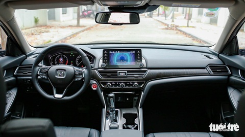 Đánh giá Honda Accord 2022: Lái hay, cabin rộng, an toàn nhưng bị bỏ rơi trong phân khúc - Ảnh 4. Đánh giá Honda Accord 2022: Lái hay, cabin rộng, an toàn nhưng bị bỏ rơi trong phân khúc - Ảnh 4.
