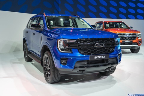 Lô Ford Everest 2023 đầu tiên về Việt Nam: Nhiều trang bị mới, giá dự kiến 1,4 tỉ đồng - Ảnh 5. Lô Ford Everest 2023 đầu tiên về Việt Nam: Nhiều trang bị mới, giá dự kiến 1,4 tỉ đồng - Ảnh 5.