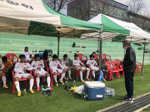 Đội tuyển nữ Việt Nam đá giao hữu thắng Hàn Quốc 3-2 - Ảnh 1. Đội tuyển nữ Việt Nam đá giao hữu thắng Hàn Quốc 3-2 - Ảnh 1.