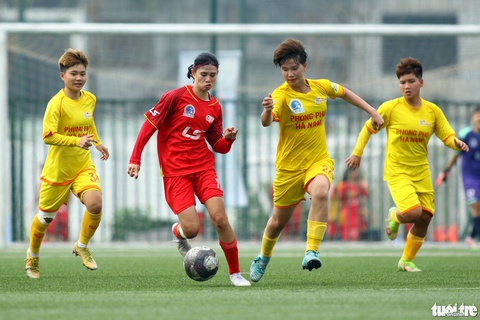 U19 nữ Hà Nội thâu tóm danh hiệu Giải U19 nữ quốc gia 2022 - Ảnh 2. U19 nữ Hà Nội thâu tóm danh hiệu Giải U19 nữ quốc gia 2022 - Ảnh 2.