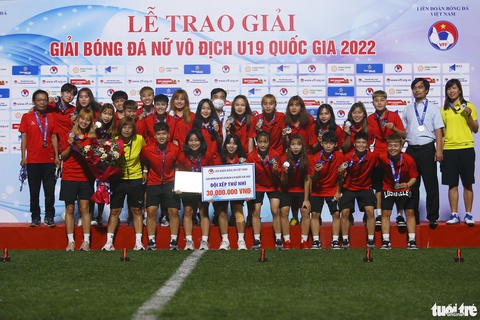 U19 nữ Hà Nội thâu tóm danh hiệu Giải U19 nữ quốc gia 2022 - Ảnh 7. U19 nữ Hà Nội thâu tóm danh hiệu Giải U19 nữ quốc gia 2022 - Ảnh 7.