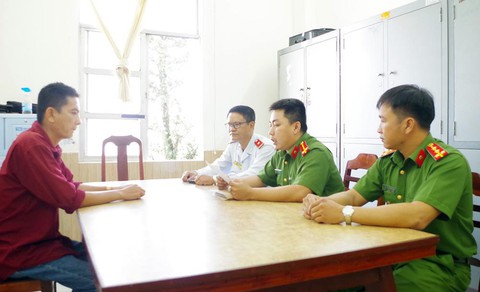 Lái tàu sách nhiễu, bỏ rơi du khách bị phạt 3 triệu đồng - Ảnh 1. Lái tàu sách nhiễu, bỏ rơi du khách bị phạt 3 triệu đồng - Ảnh 1.