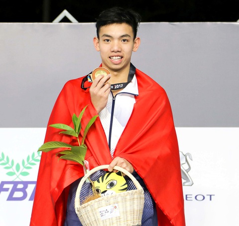 Những người hùng thể thao Việt Nam rước đuốc SEA Games 31 - Ảnh 2. Những người hùng thể thao Việt Nam rước đuốc SEA Games 31 - Ảnh 2.