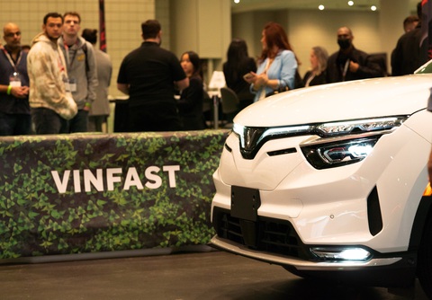 VinFast hợp tác với Electrify America cung cấp giải pháp sạc xe điện - Ảnh 1. VinFast hợp tác với Electrify America cung cấp giải pháp sạc xe điện - Ảnh 1.