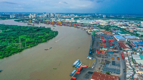 Để dòng sông trở thành di sản ngàn năm - Ảnh 1. Để dòng sông trở thành di sản ngàn năm - Ảnh 1.