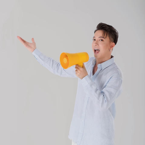 Ca sĩ S.T Sơn Thạch: Phải biết mình muốn gì để chọn ngành phù hợp - Ảnh 1. Ca sĩ S.T Sơn Thạch: Phải biết mình muốn gì để chọn ngành phù hợp - Ảnh 1.