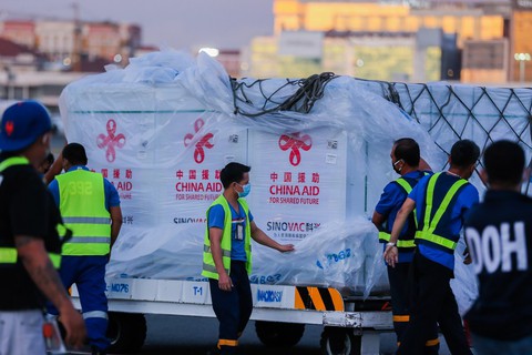 Trung Quốc không còn là nhà xuất khẩu vắc xin lớn nhất thế giới - Ảnh 1. Trung Quốc không còn là nhà xuất khẩu vắc xin lớn nhất thế giới - Ảnh 1.