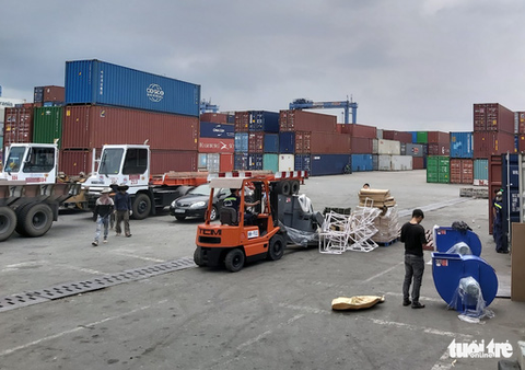 Hải quan TP.HCM lý giải vì sao công tác kiểm tra hàng quá cảnh thường kéo dài - Ảnh 1. Hải quan TP.HCM lý giải vì sao công tác kiểm tra hàng quá cảnh thường kéo dài - Ảnh 1.