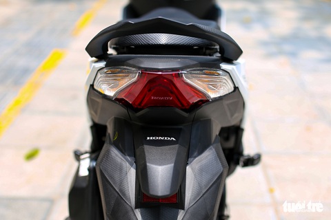 Honda BeAT 2022 đầu tiên tại Việt Nam giá gần 40 triệu đồng, ngang AirBlade chính hãng - Ảnh 6. Honda BeAT 2022 đầu tiên tại Việt Nam giá gần 40 triệu đồng, ngang AirBlade chính hãng - Ảnh 6.