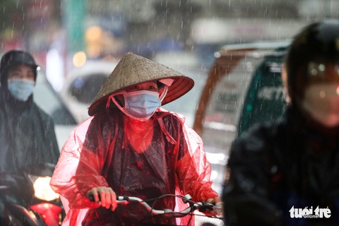 Miền Bắc cuối tuần mưa dông mạnh, miền Nam mưa chuyển mùa - Ảnh 3. Miền Bắc cuối tuần mưa dông mạnh, miền Nam mưa chuyển mùa - Ảnh 3.